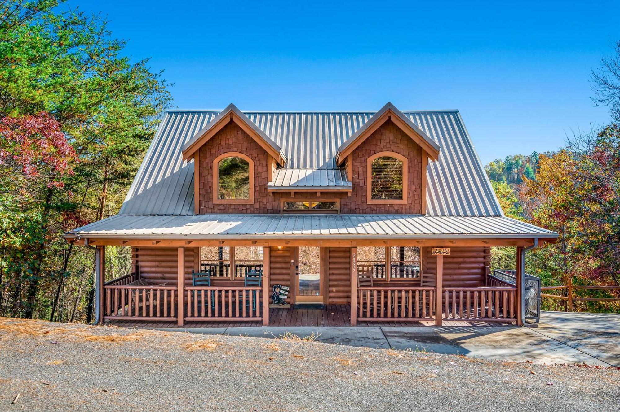 Bearfoot Pines - True Log Cabin - Wi-Fi, Hot Tub, Fishing, Deck With Views! - Mins To Pf Sevierville Exterior foto