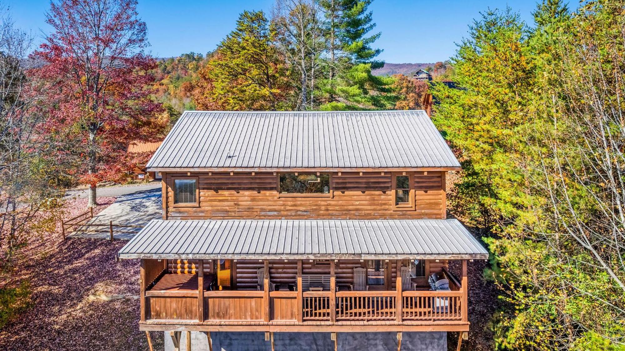 Bearfoot Pines - True Log Cabin - Wi-Fi, Hot Tub, Fishing, Deck With Views! - Mins To Pf Sevierville Exterior foto