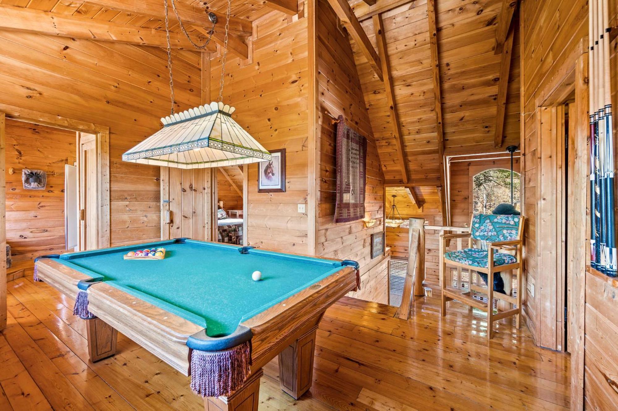 Bearfoot Pines - True Log Cabin - Wi-Fi, Hot Tub, Fishing, Deck With Views! - Mins To Pf Sevierville Exterior foto